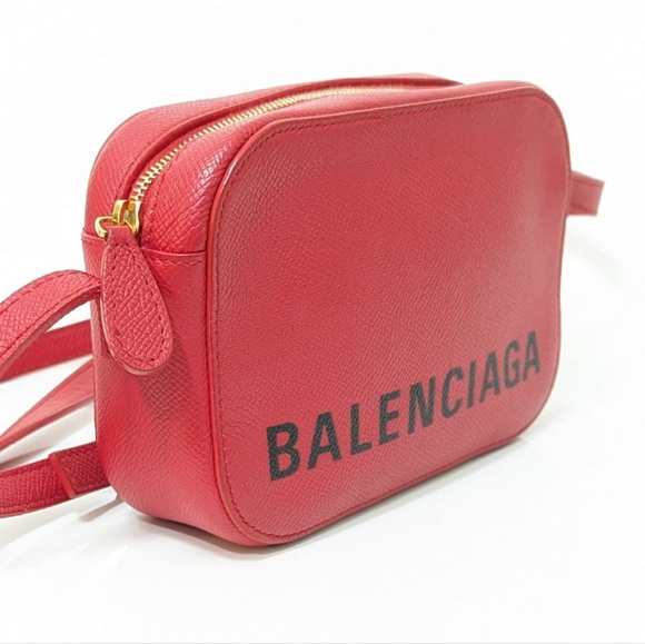 ✨️💎Authentic Balenciaga Red Crossbody Camera Bag - Picture 2 of 15